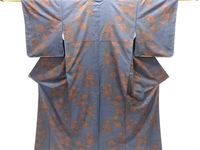 大特価品　未使用品　菊・牡丹模様織り出し本場泥大島紬着物(5マルキ)